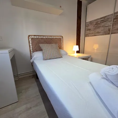 Apartment R2R - Apartamento En Santander - C01A08 *