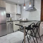 C01a08 En By R2r Consulting *